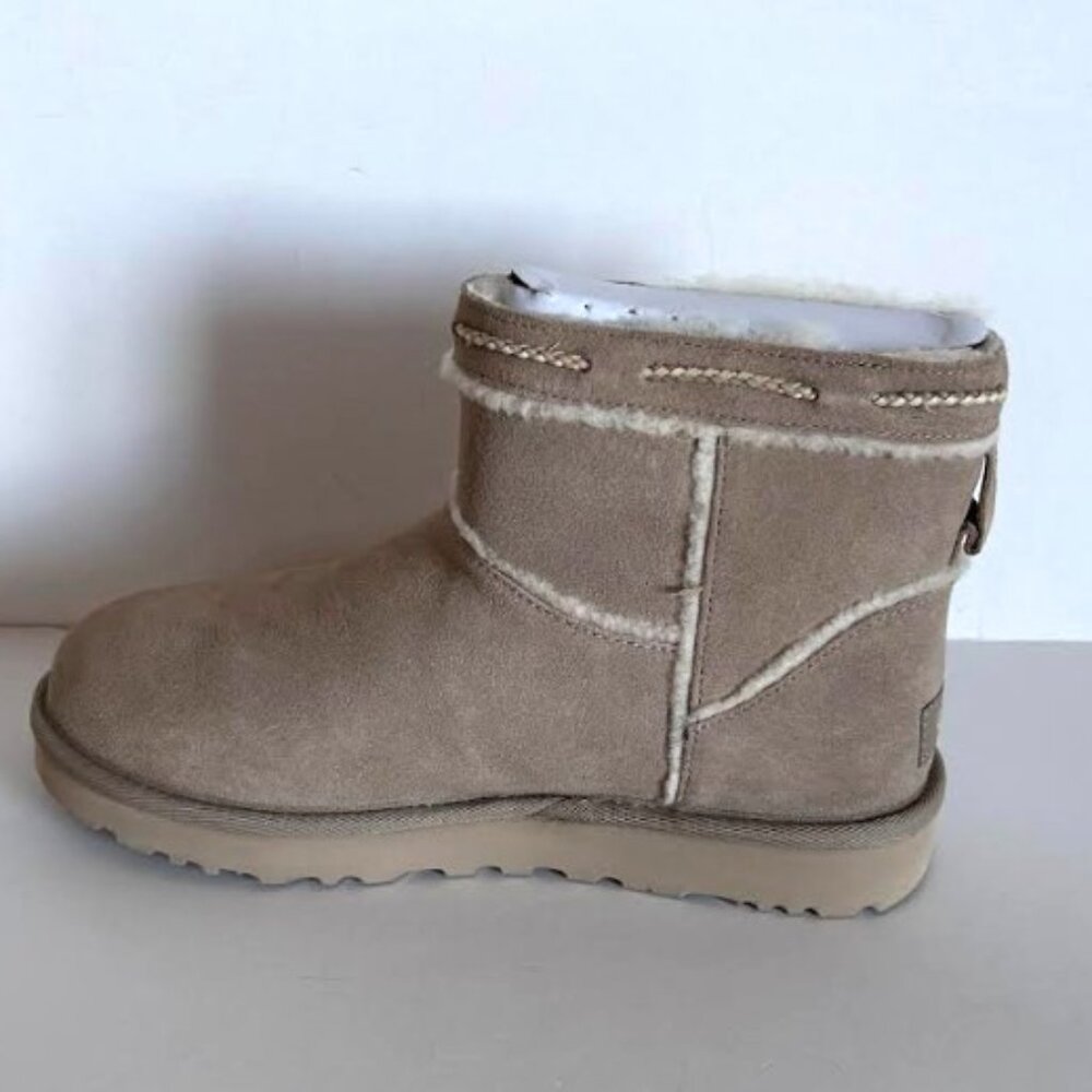 UGG Women's Classic Mini Shearling Braid Boots Dune 7 New in Box - Picture 10 of 15